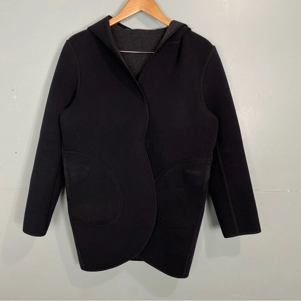lululemon athletica pockets four